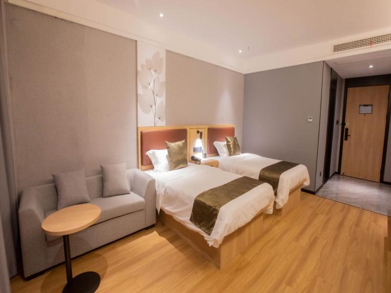 Suite photo 1