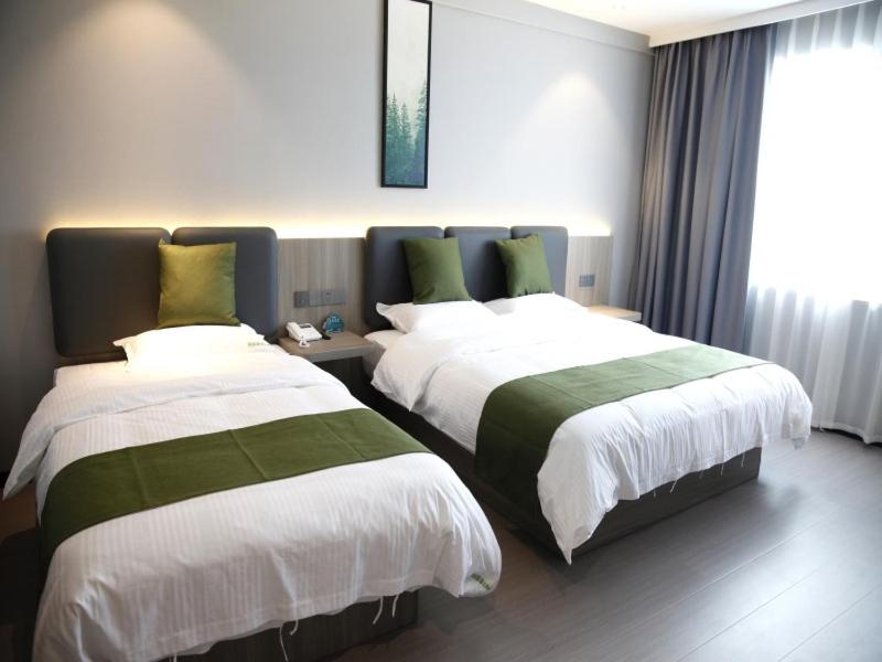 Business Suite photo 2