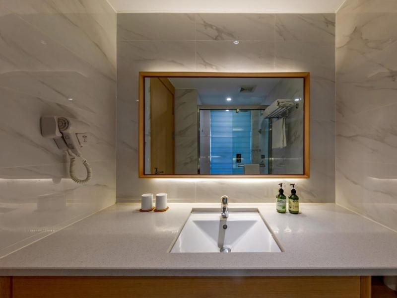 Double Room with Bathtub photo 2