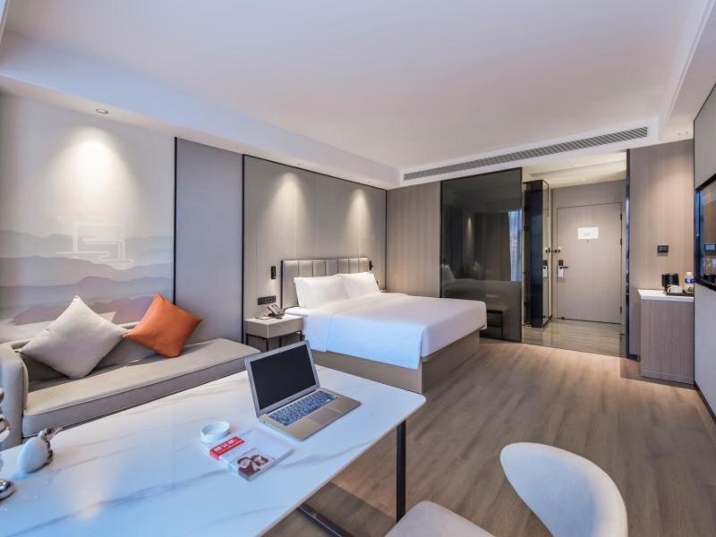 Double Room with View