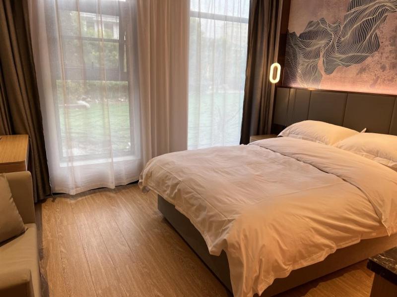 Superior King Room photo 1
