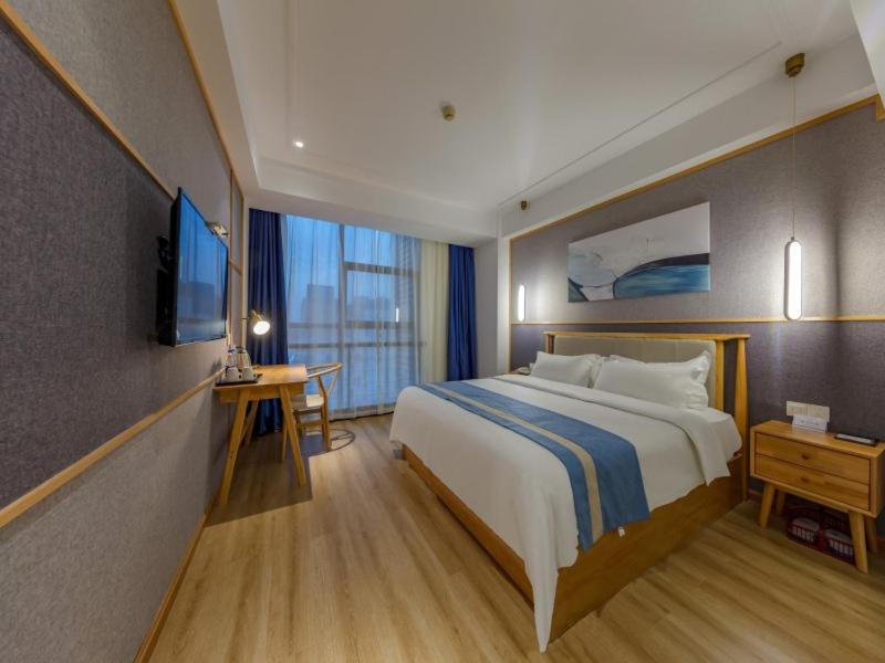 Double Room with Bathtub photo 1
