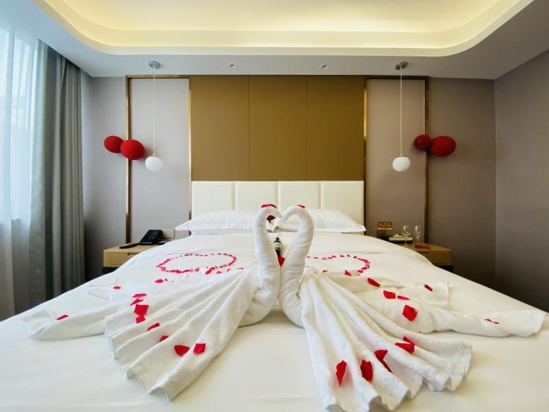 Business Suite photo 1