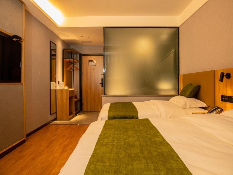 Deluxe Double Room photo 2
