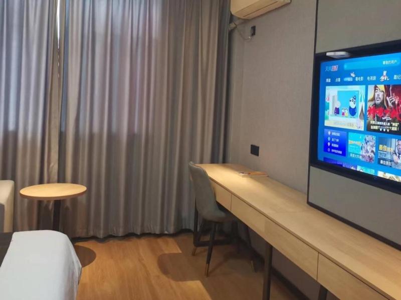 Double Room with Movie photo 2