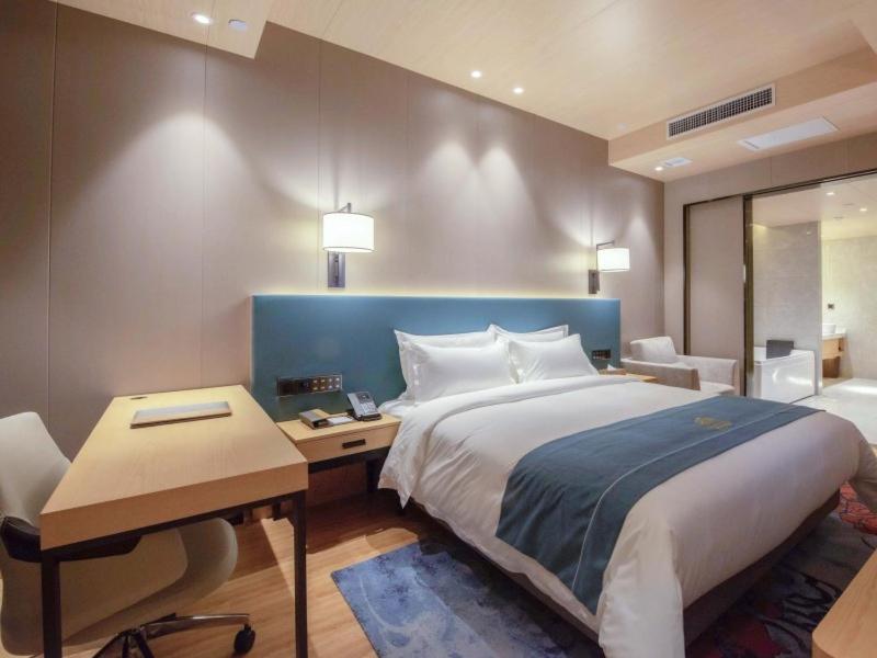 Business Suite photo 1