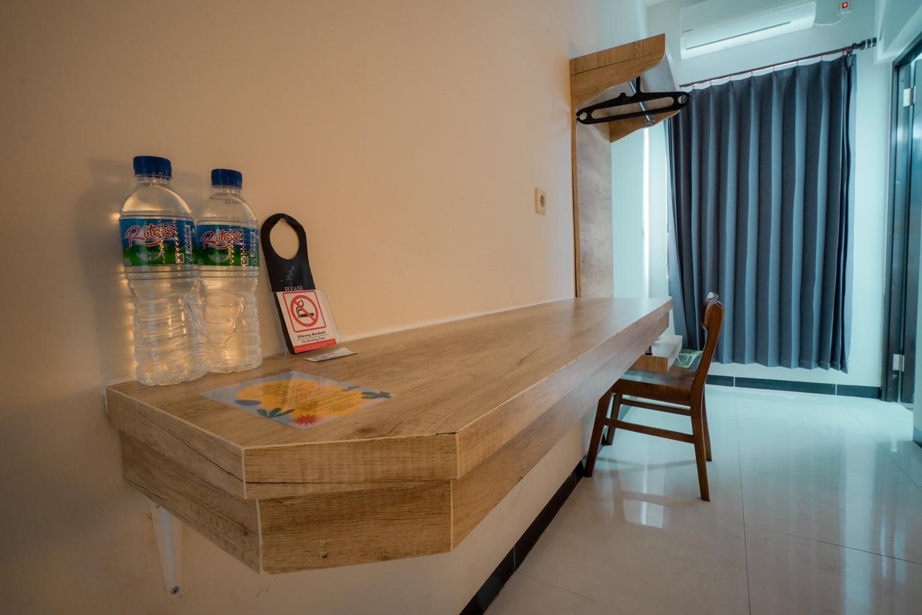 Deluxe Double Room - Photo 9