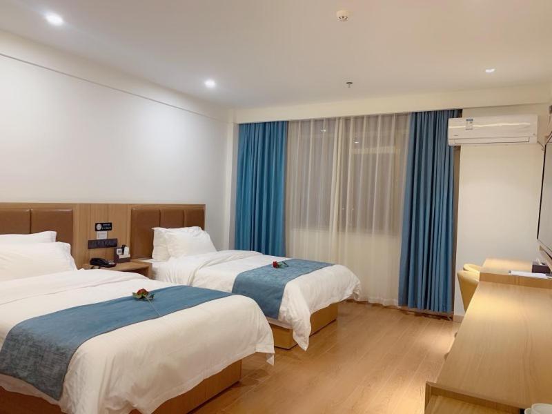 Superior Twin Room photo 2
