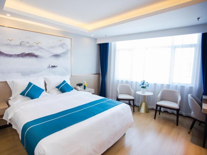 Superior Twin Room photo 3