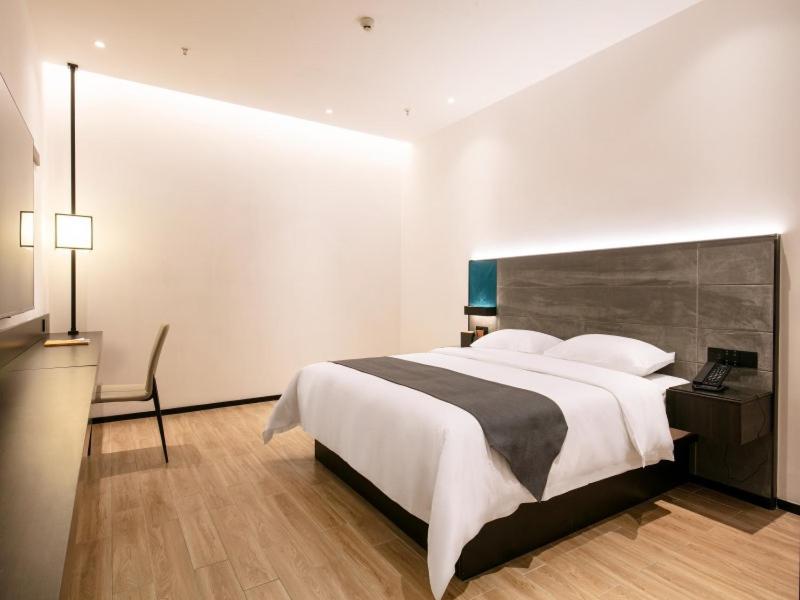 Business Double Room photo 2