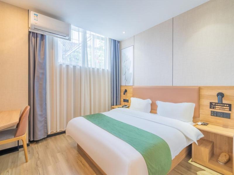 Business Twin Room photo 2