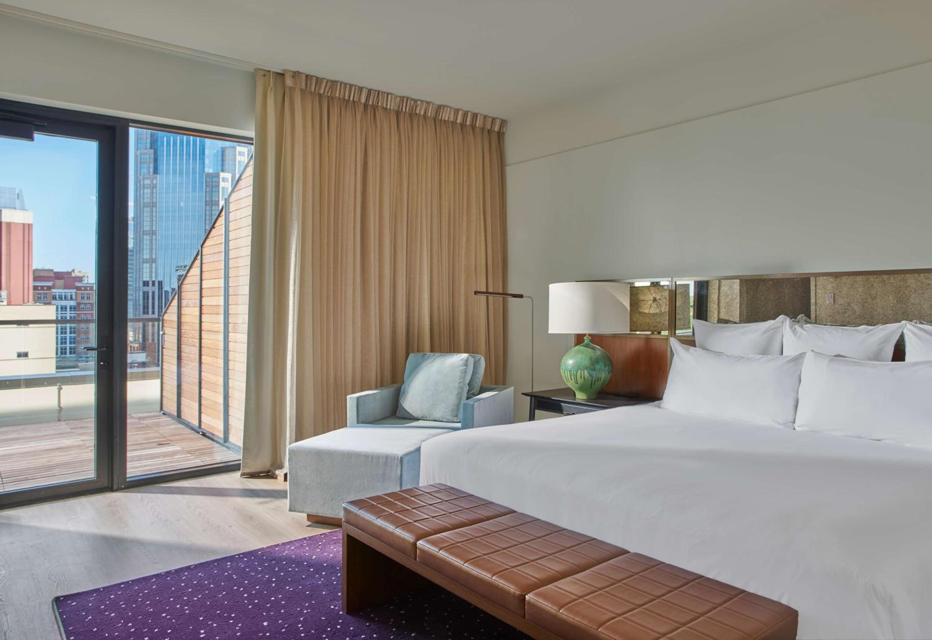 King Room with Terrace and City View - Top Floor photo 2