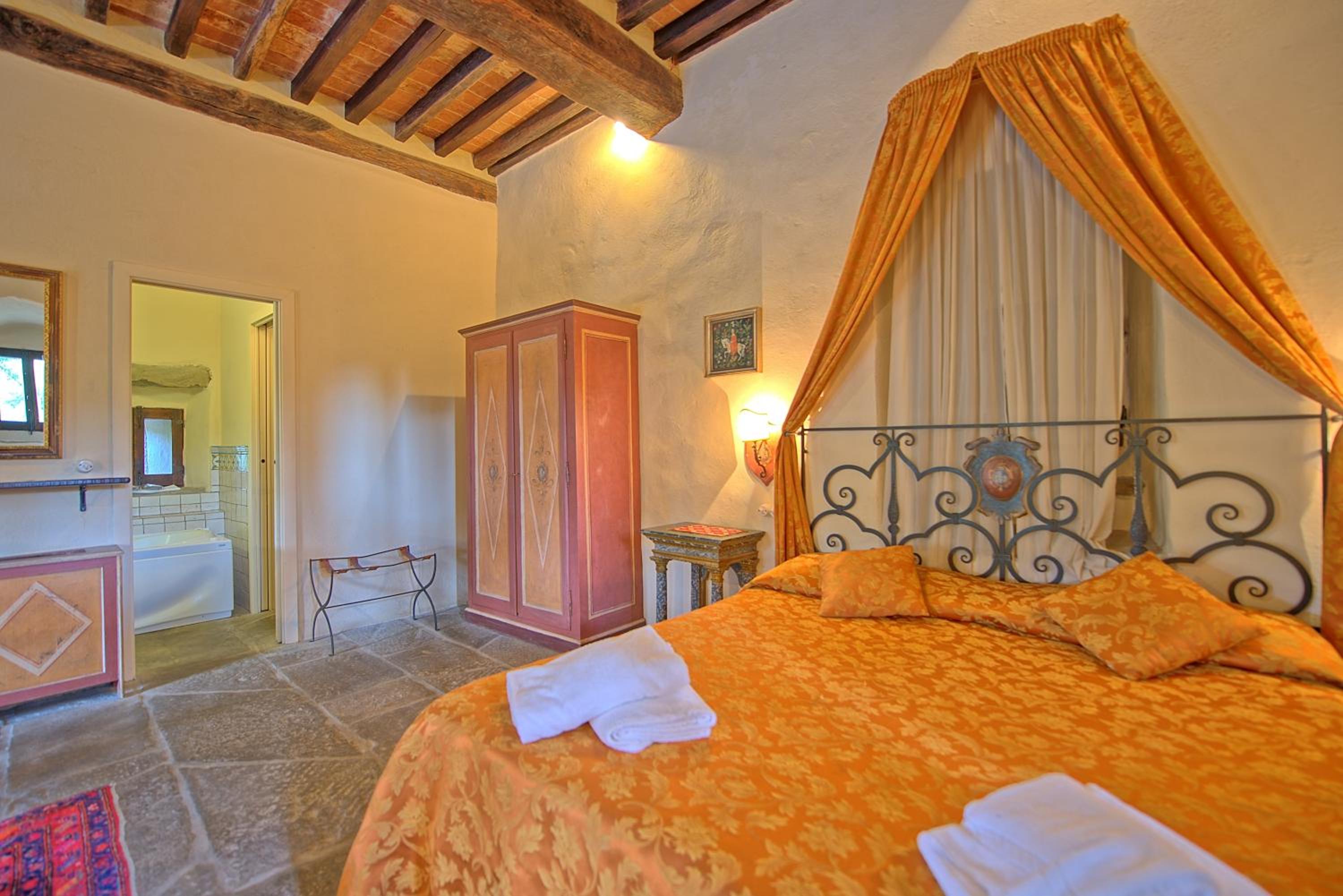 Villa photo 1