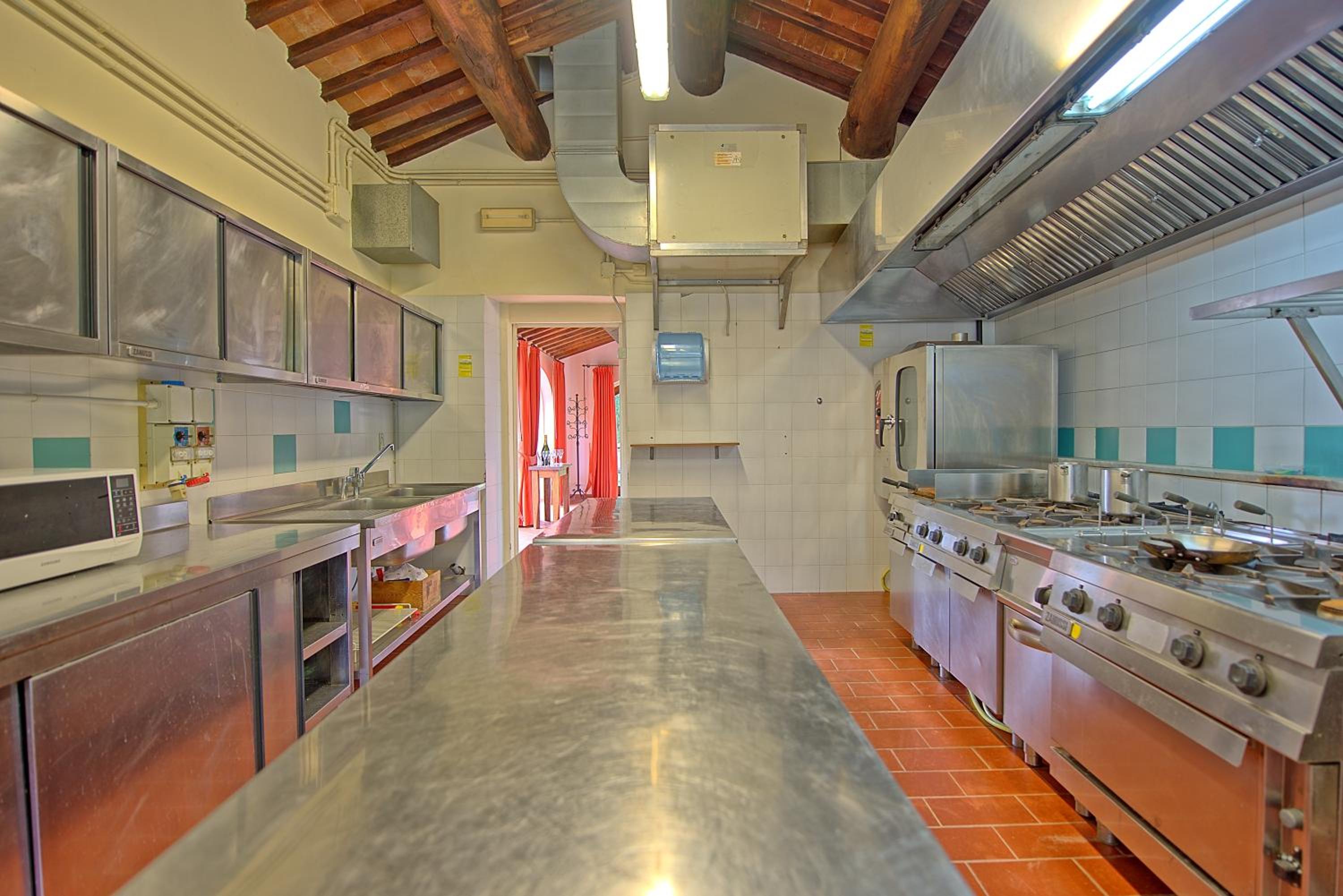 Villa photo 3