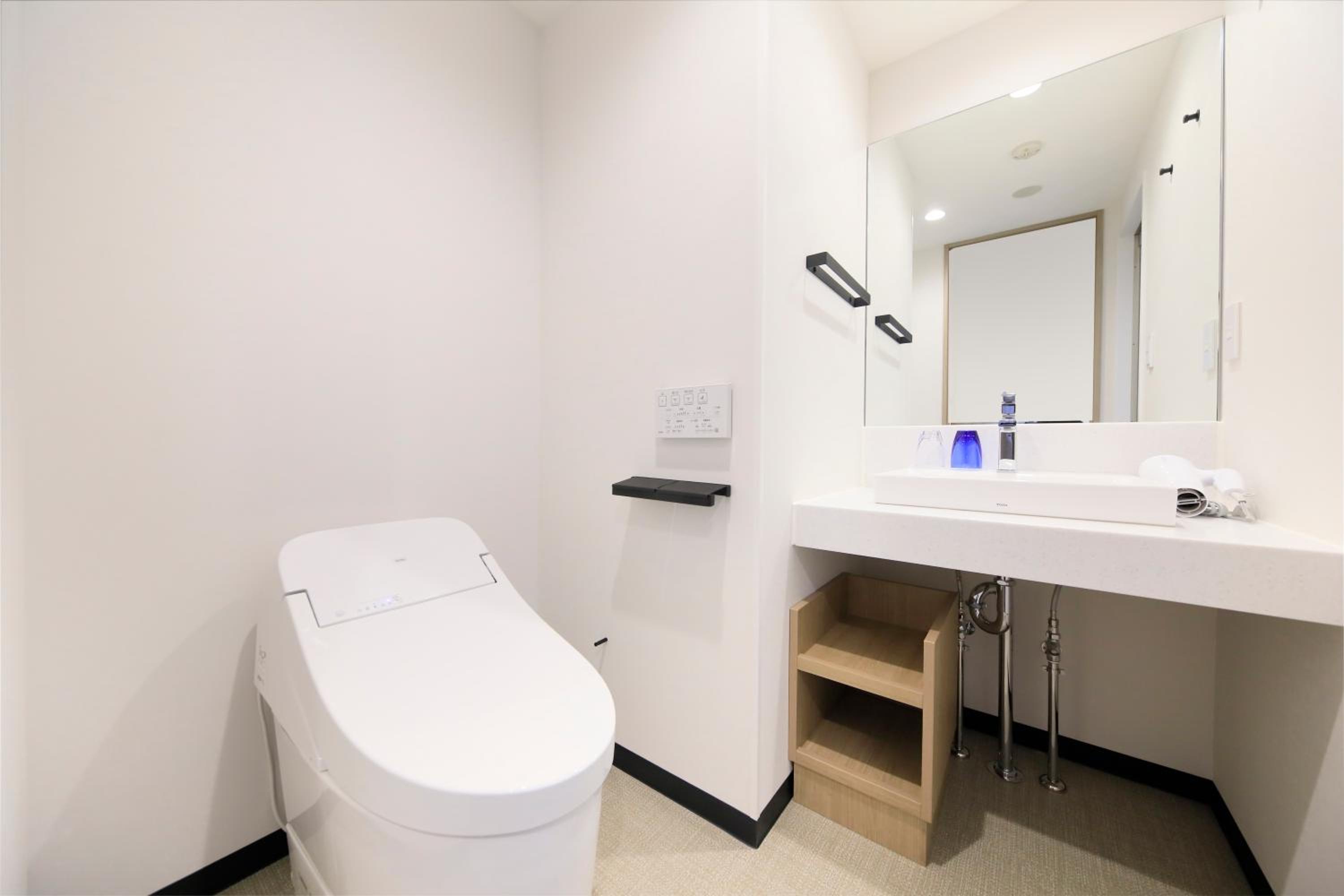 Via Inn Twin Room - Photo 3