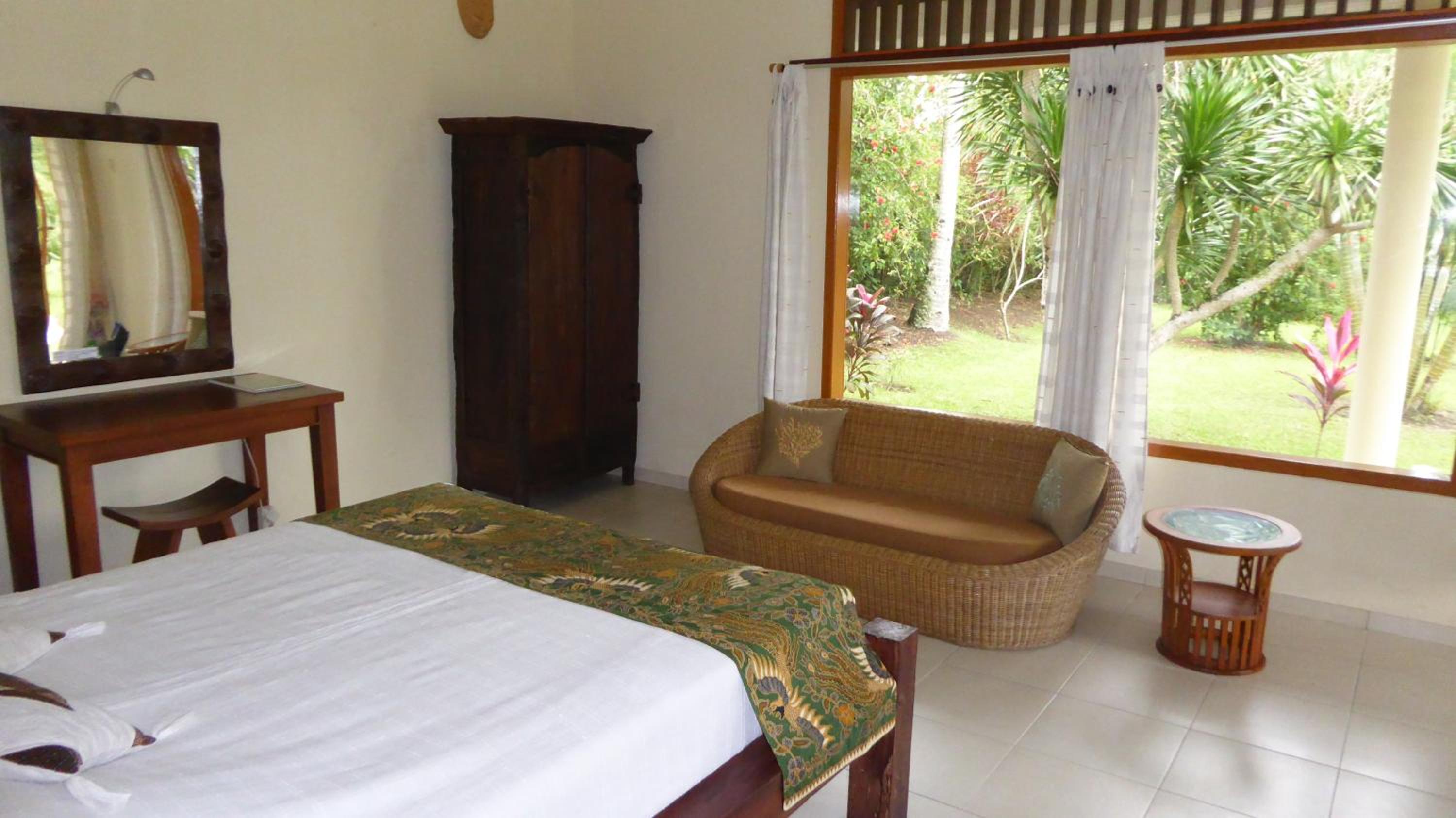 Double or Twin Room with Garden View photo 2