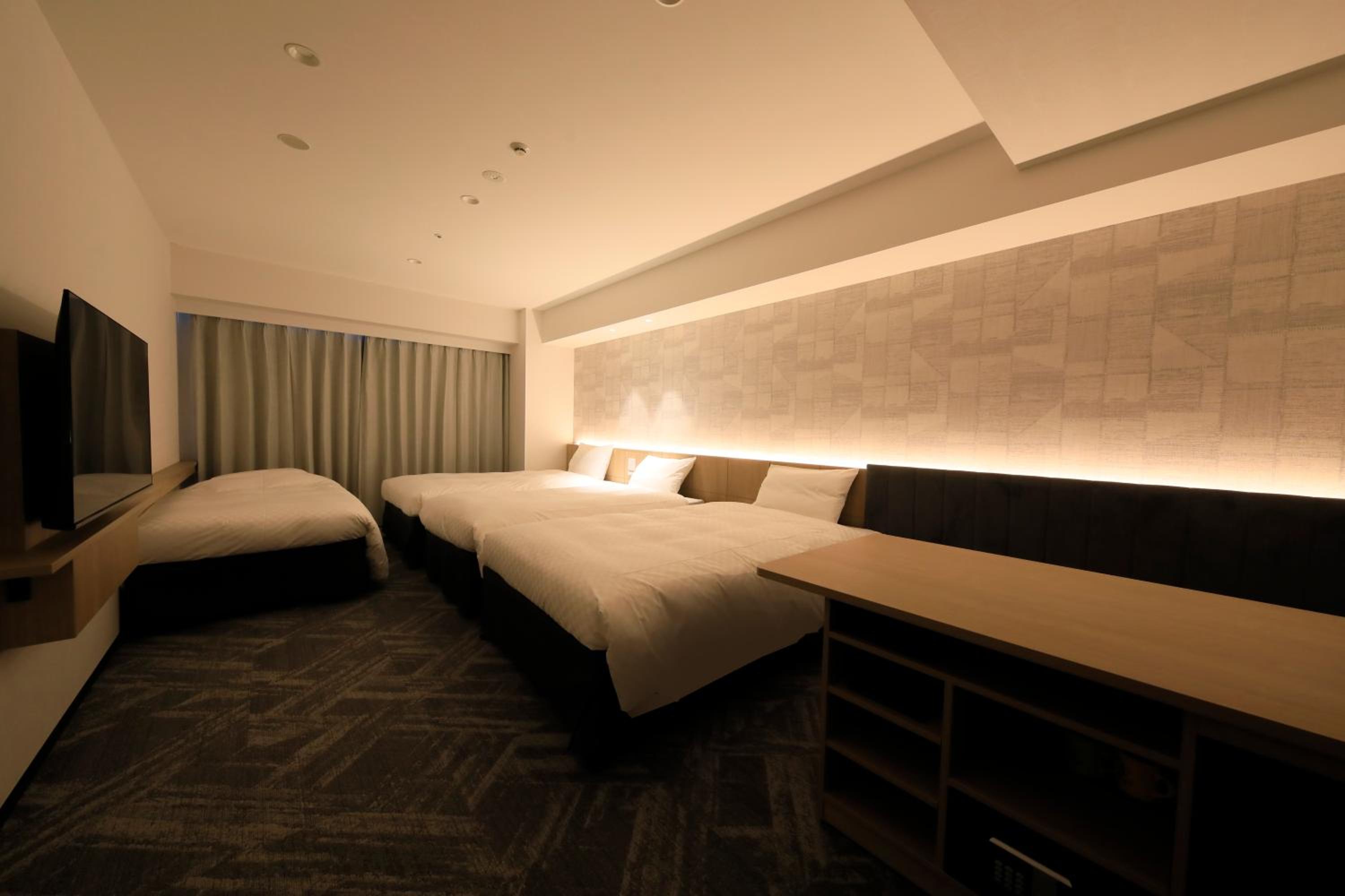 Grand Family Room - Photo 8