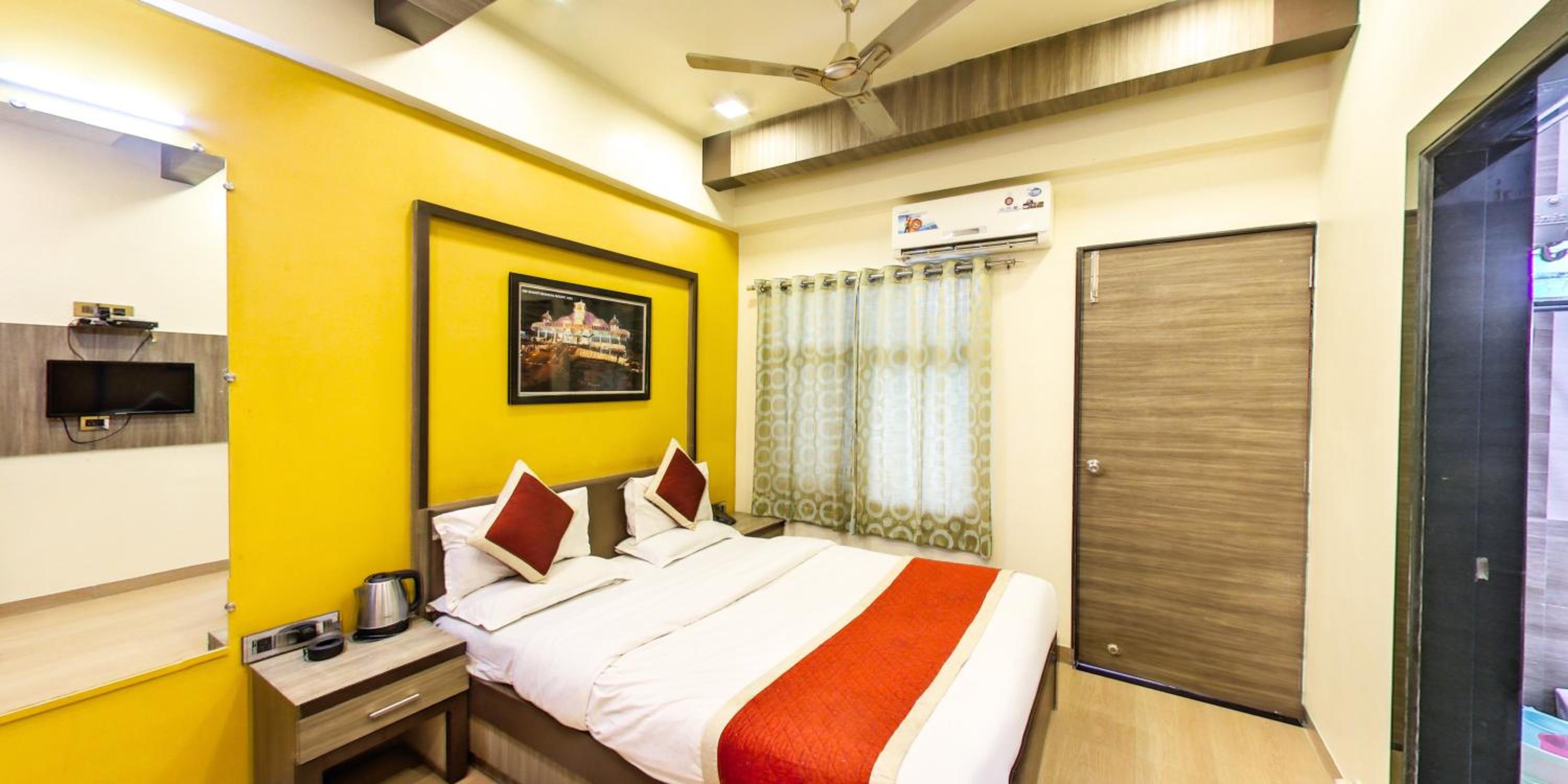 Deluxe Ac Room - Photo 5
