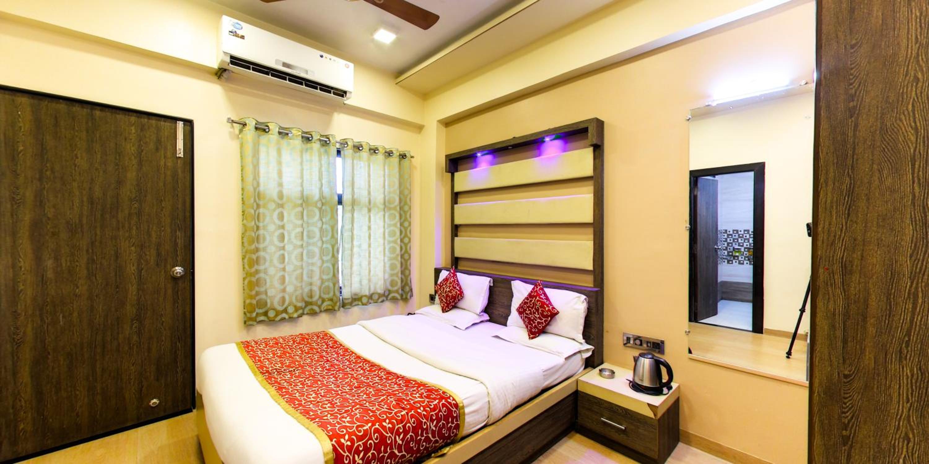 Deluxe Ac Room - Photo 15