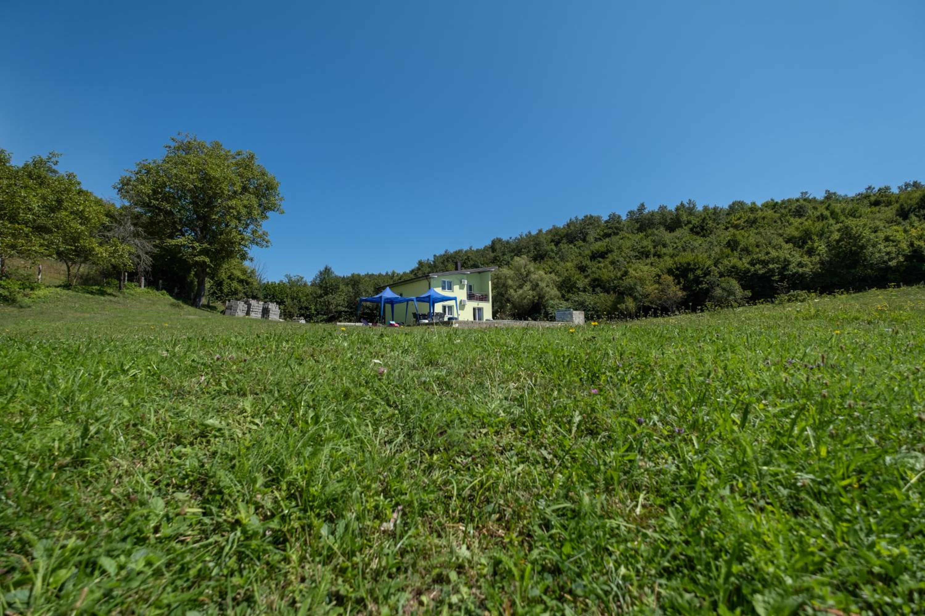 Villa photo 3