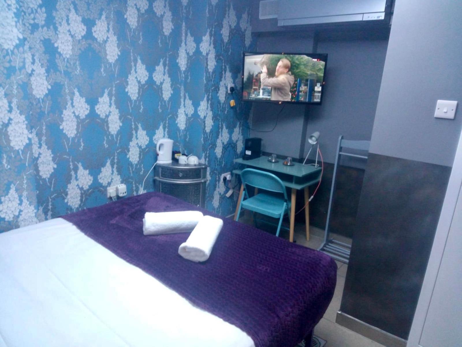 Single Room with AC No Window