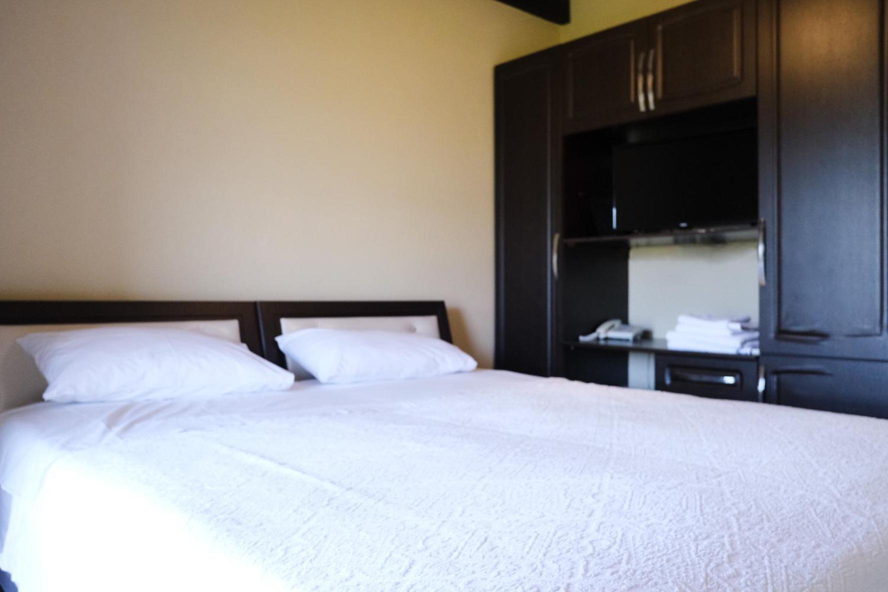 Double Room with Balcony photo 3