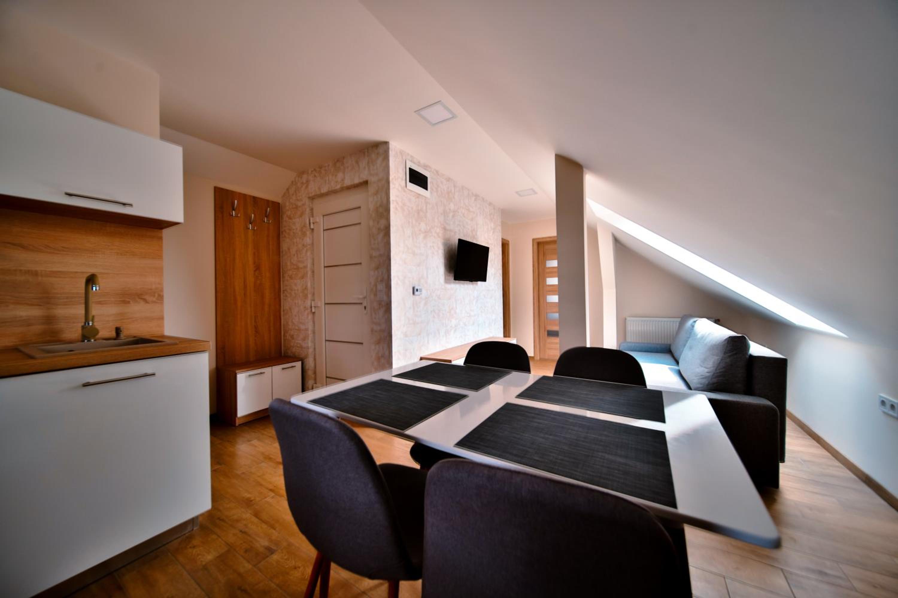 Two-Bedroom Apartment photo 3