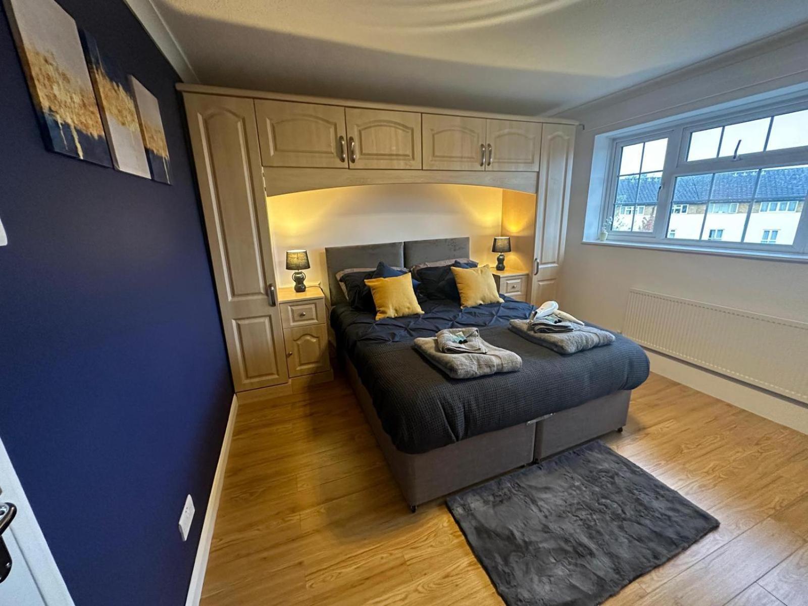 Four-Bedroom House photo 3