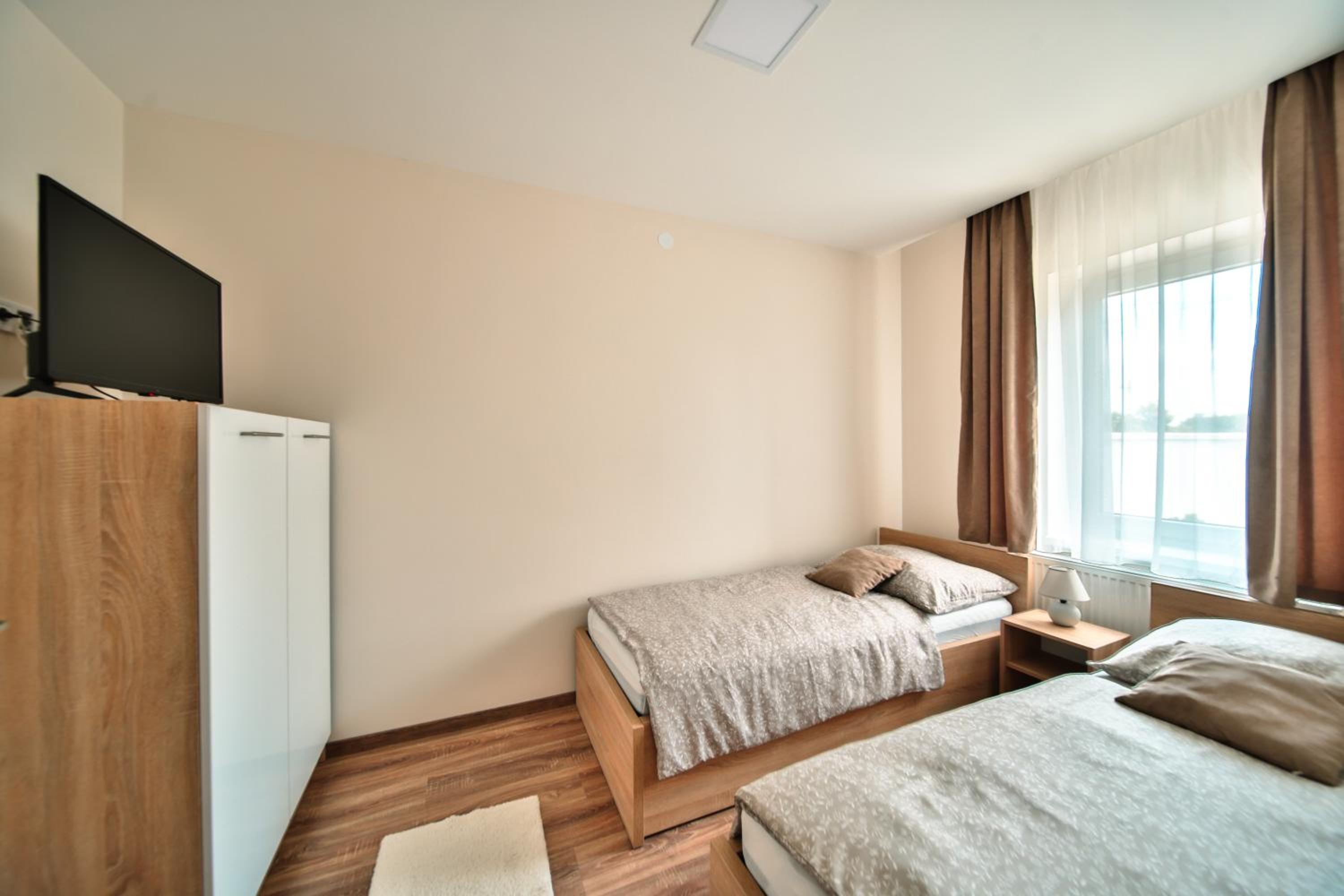 One-Bedroom Apartment photo 3
