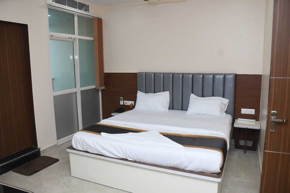 Deluxe Double Room photo 3