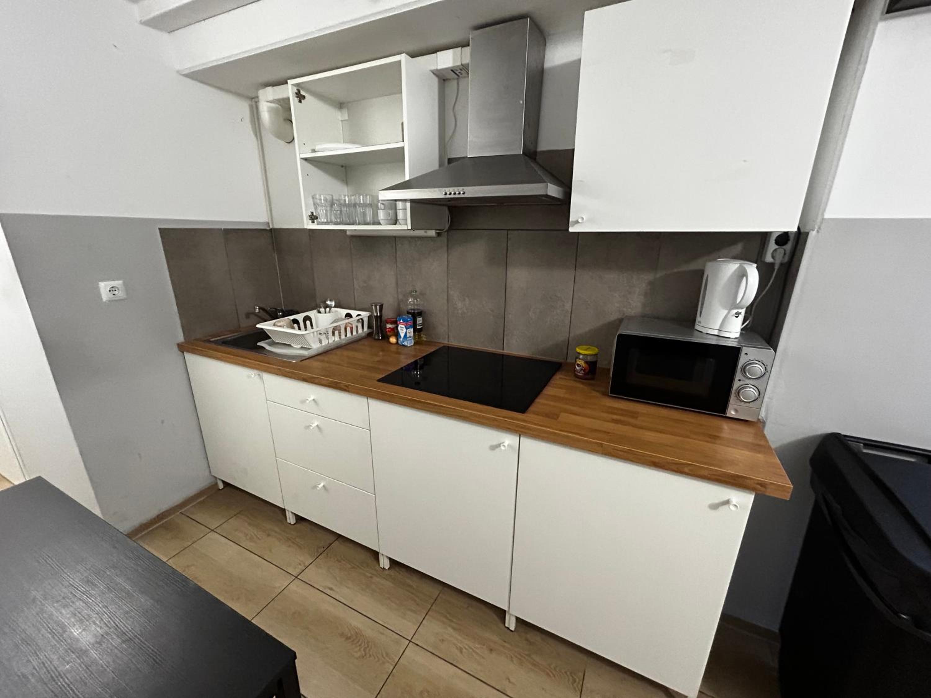 Apartment photo 3