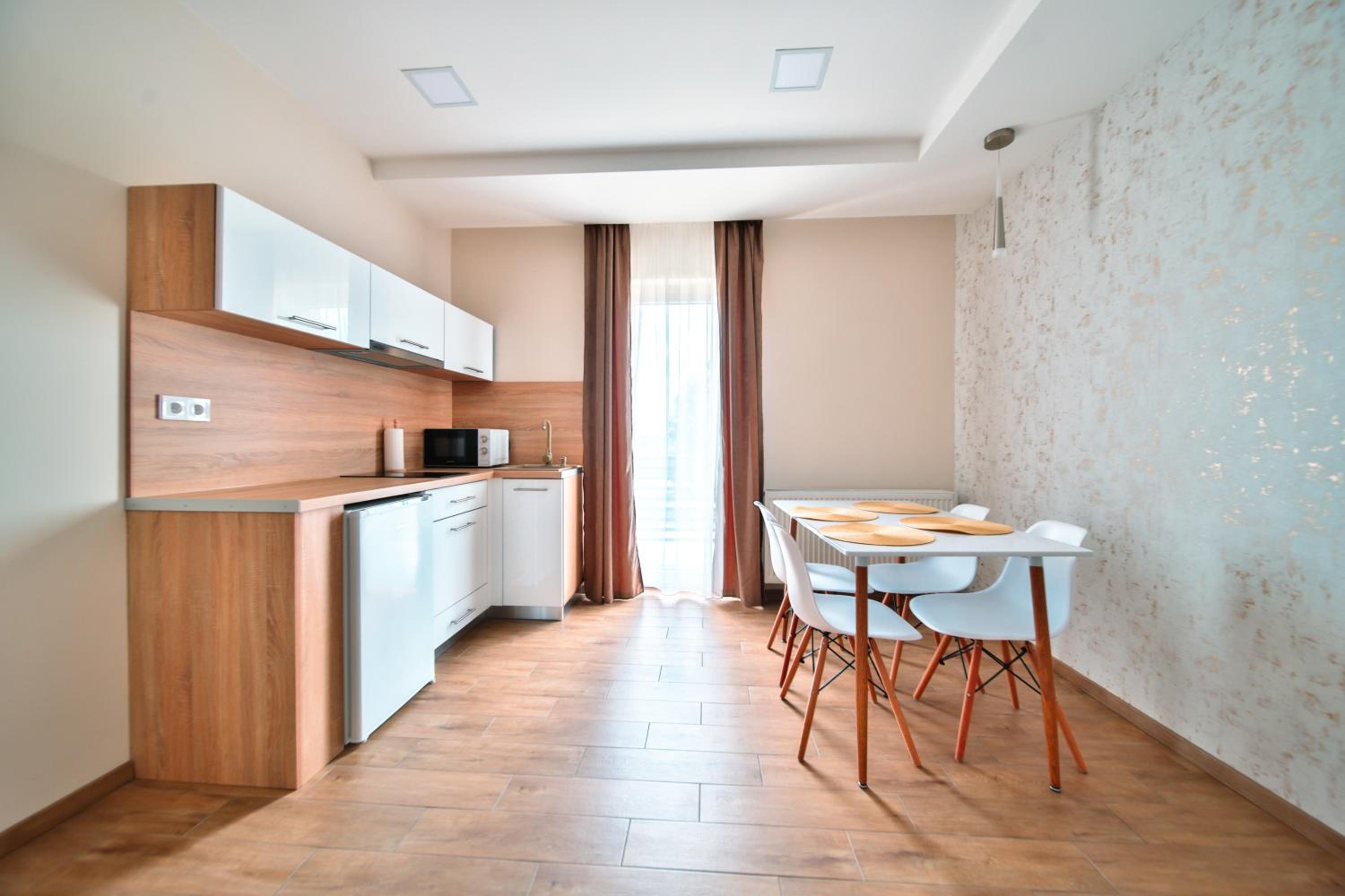 One-Bedroom Apartment photo 2