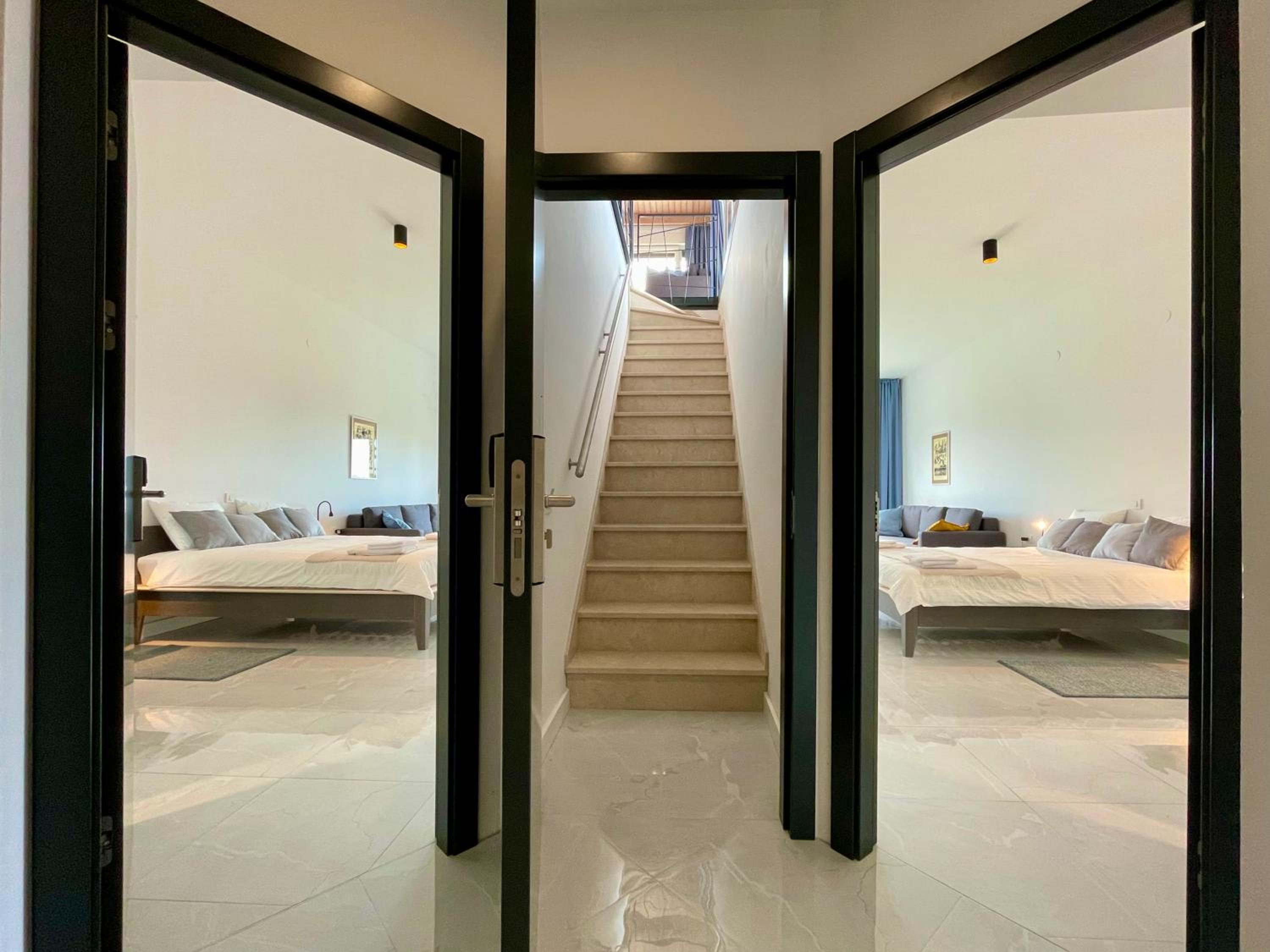Villa photo 3