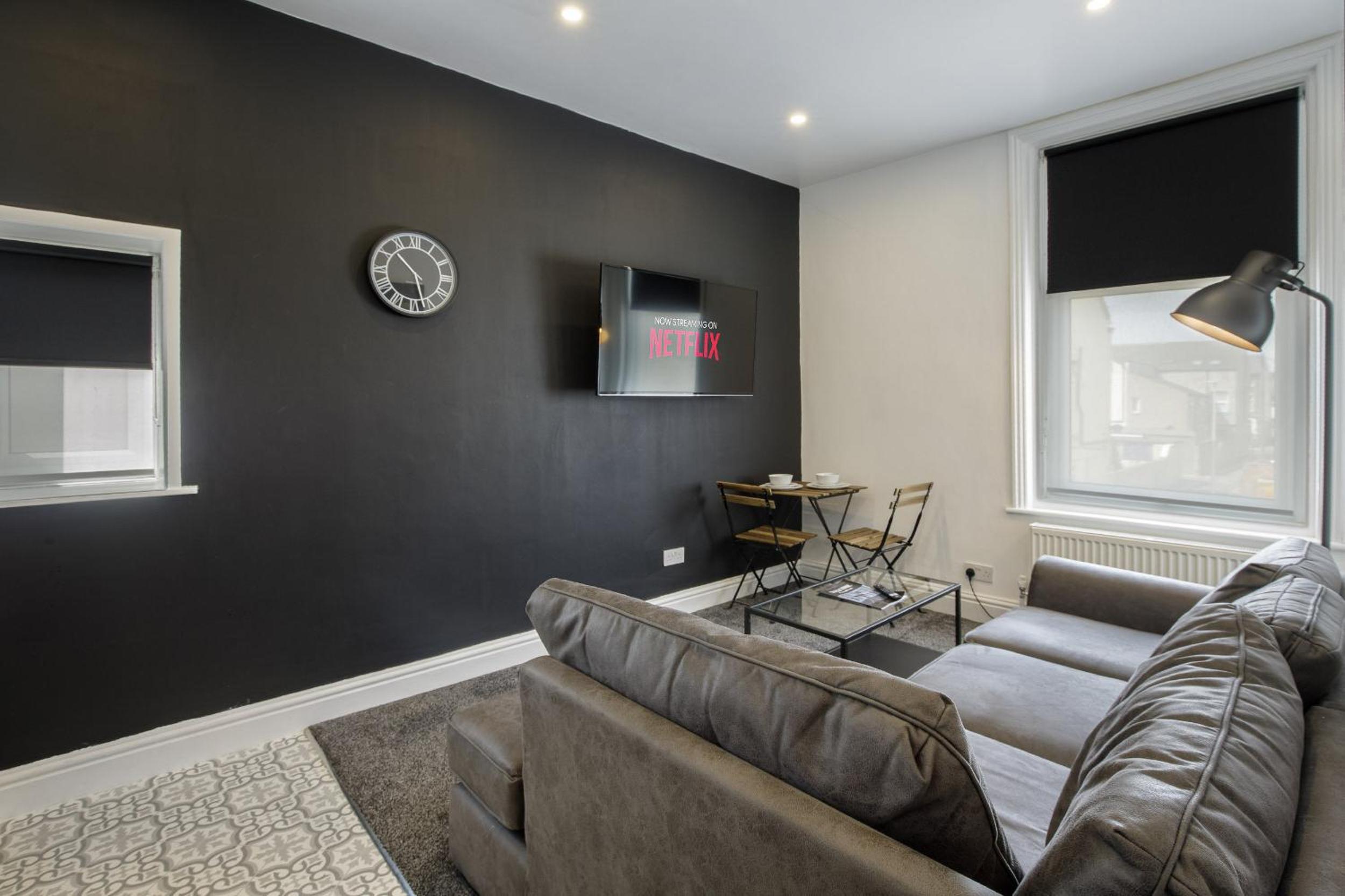 Deluxe One-Bedroom Apartment with City View