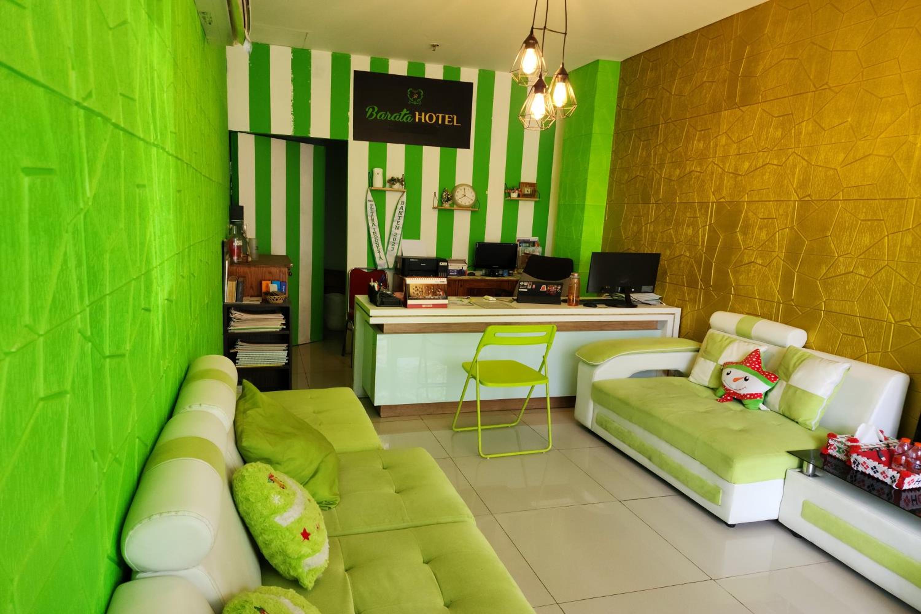 Studio Apartment - Photo 21