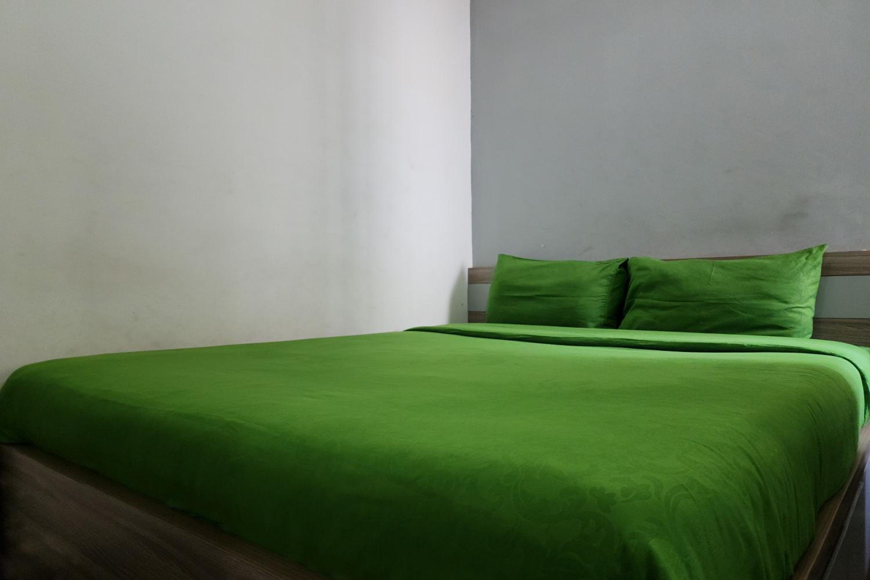 Studio Apartment - Photo 17