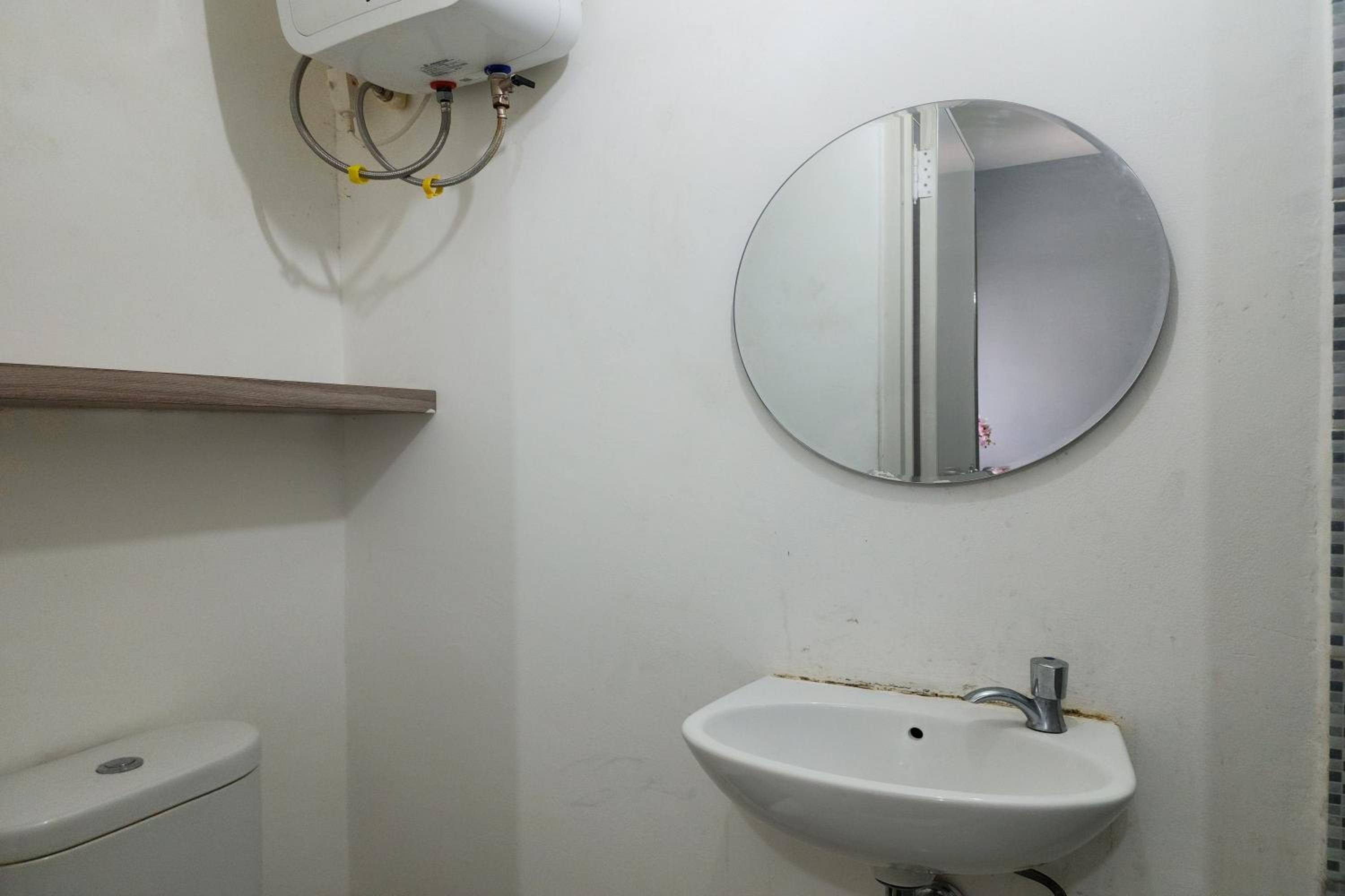 Studio Apartment - Photo 11