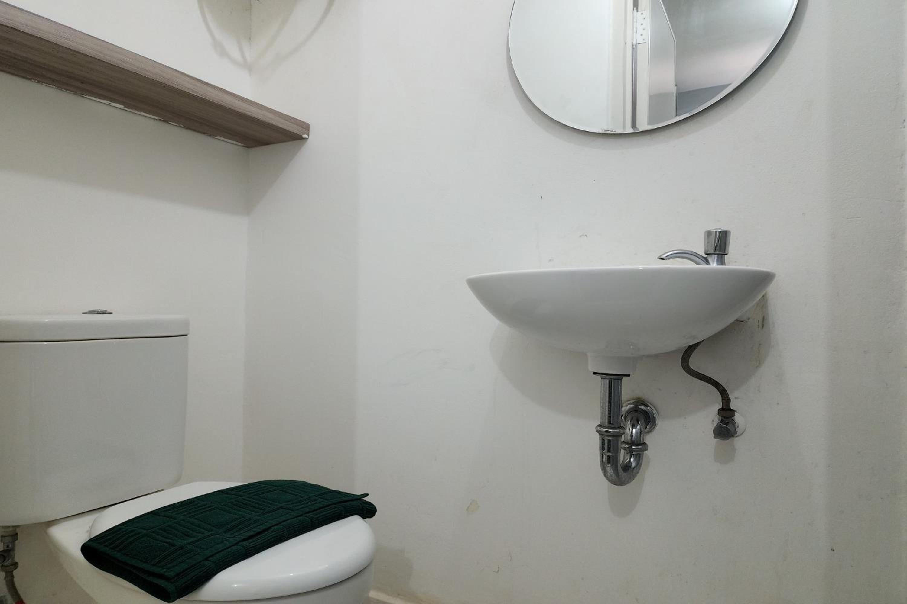 Studio Apartment - Photo 9