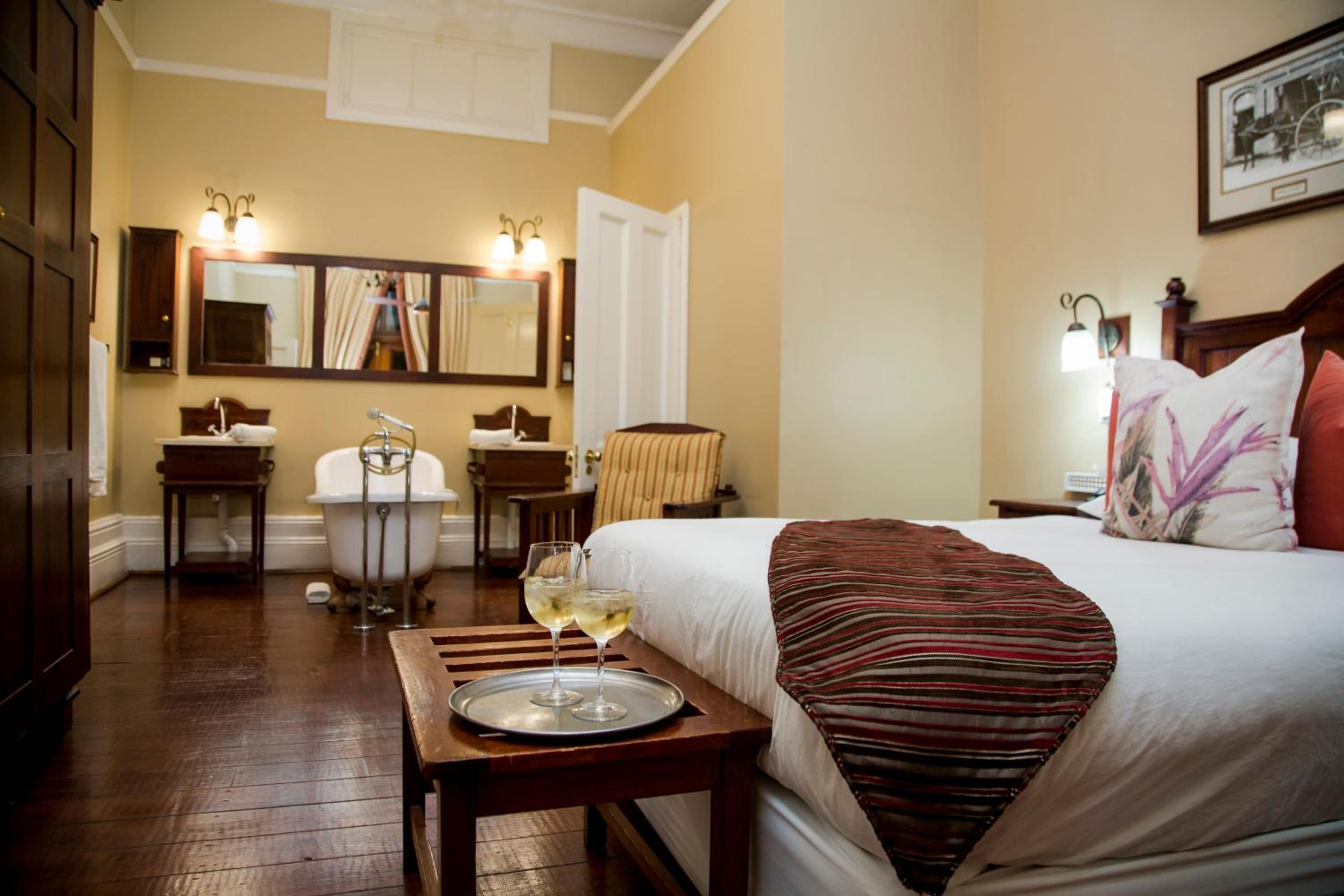 Deluxe Double Room with Balcony photo 1