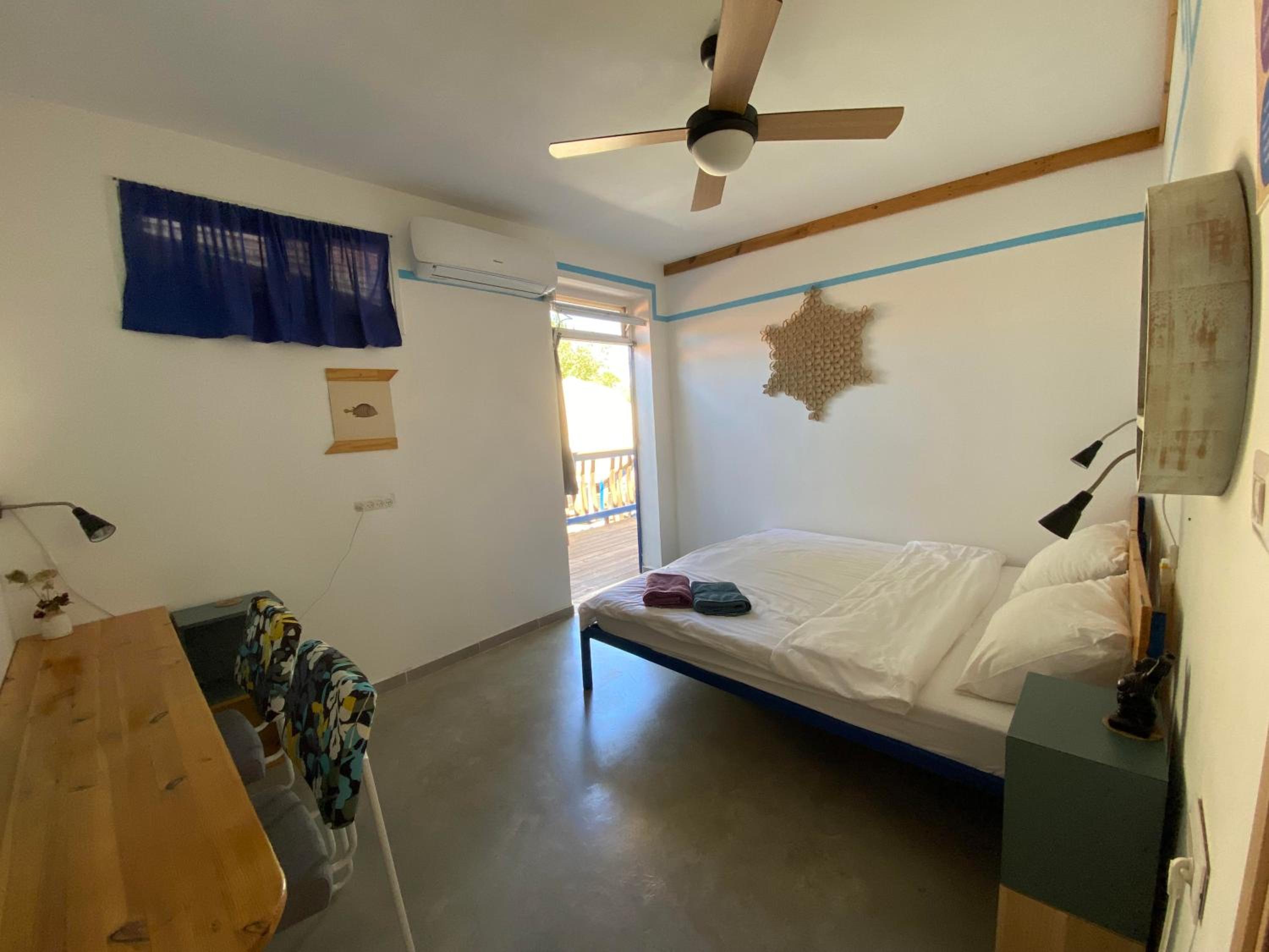 Double or Twin Room with Shared Bathroom photo 1