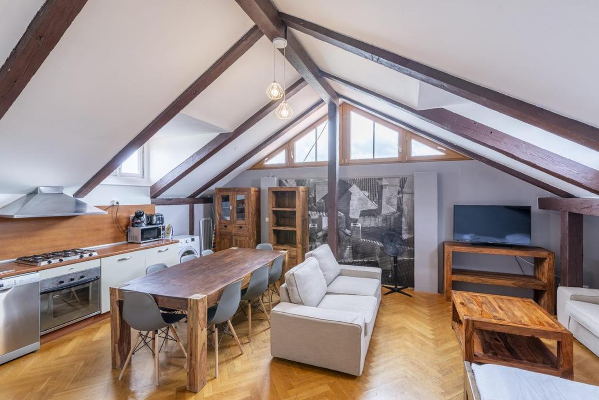 Apartment with Terrace
