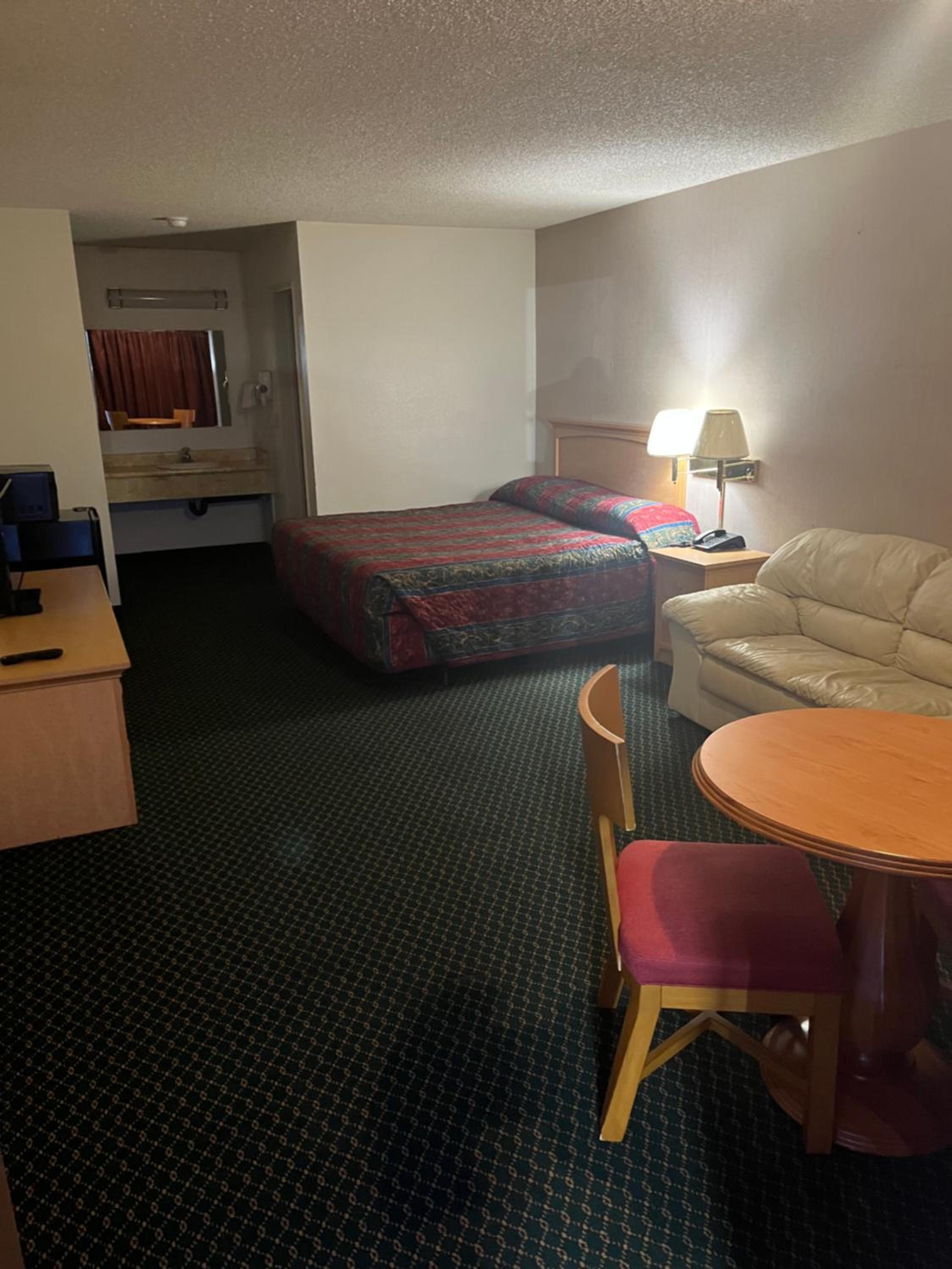 Deluxe King Room photo 3