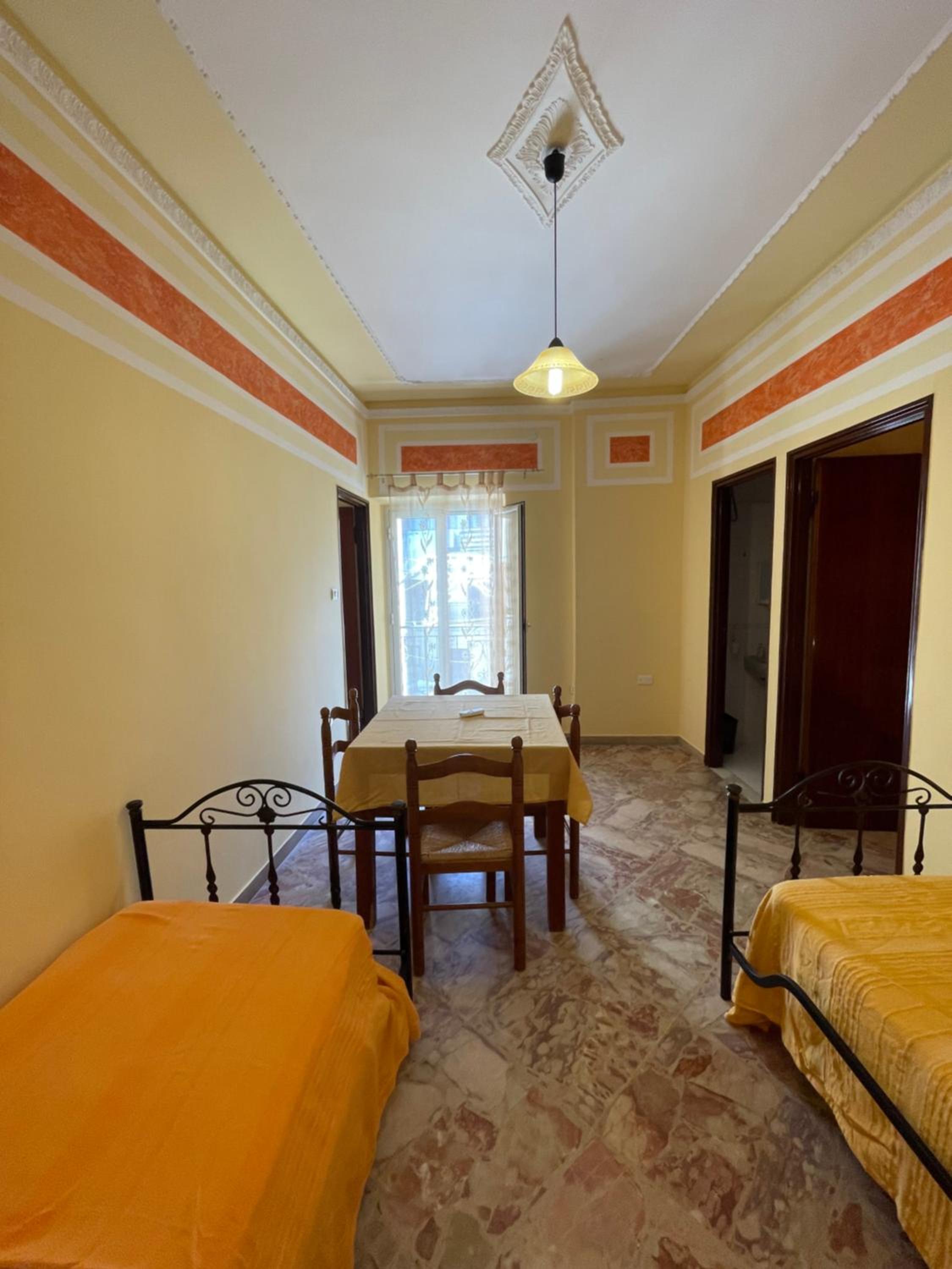 Standard Double Room - Photo 2