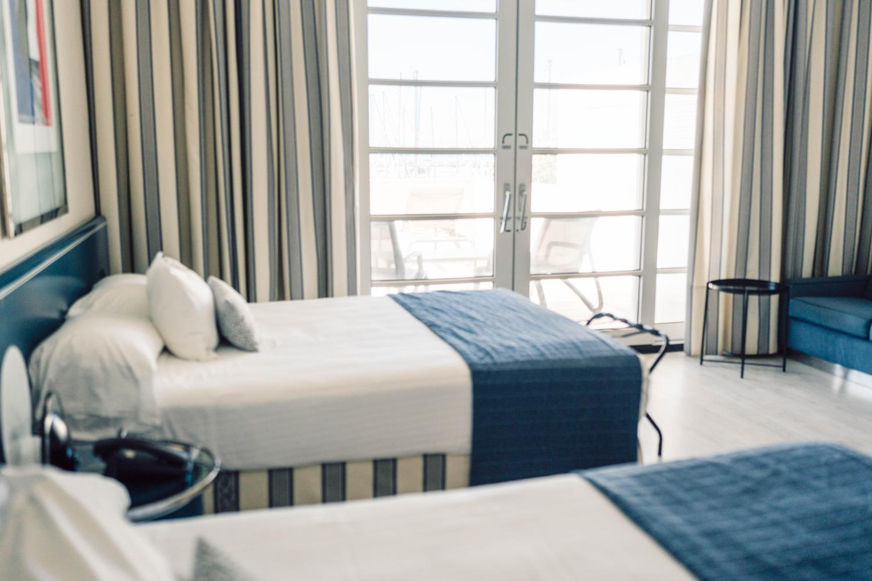 Habitación Doble Deluxe con Balcón y Vista al Mar