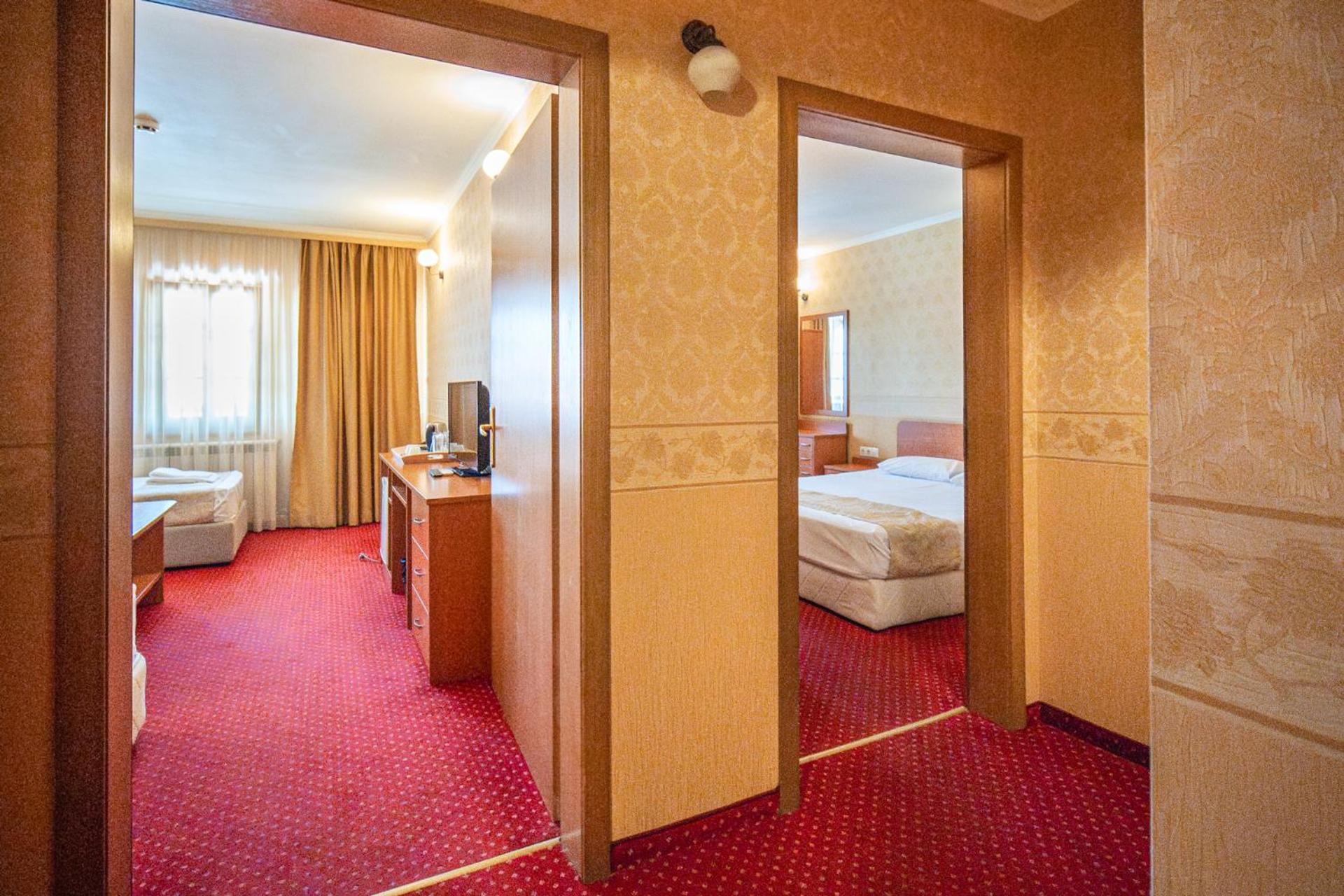 Junior Suite with Balcony - Free Relax Zone photo 2