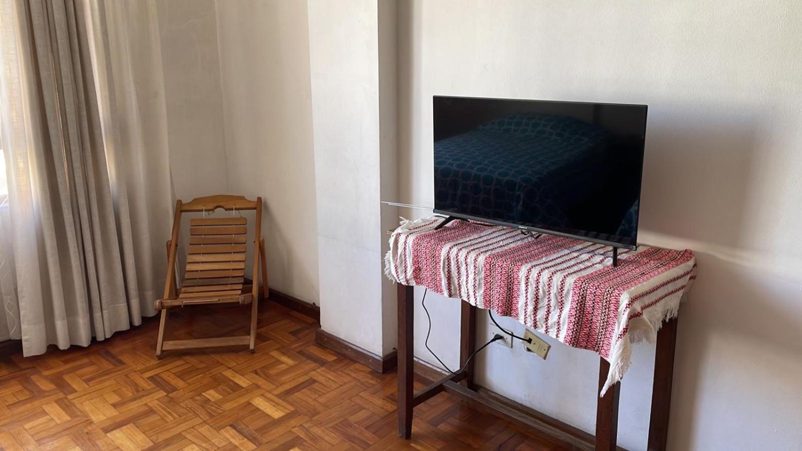 Standard Twin Room with Shared Bathroom photo 2