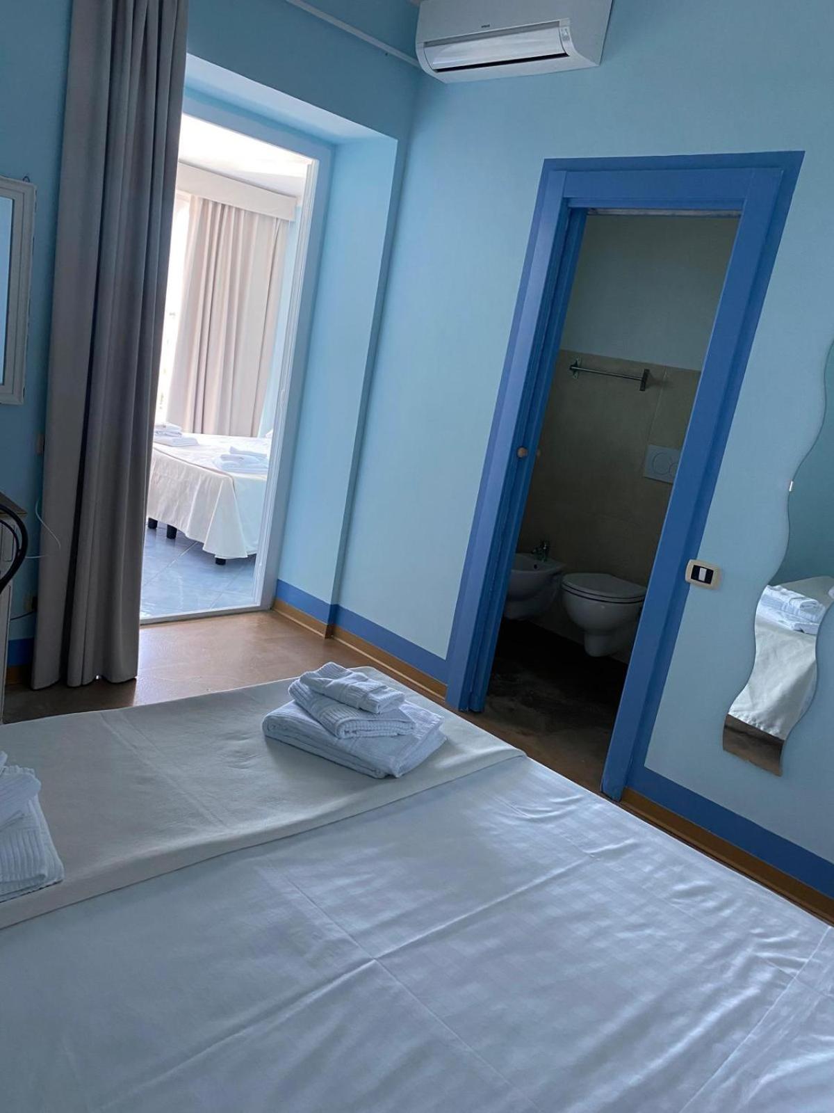 Classic Quadruple Room photo 3
