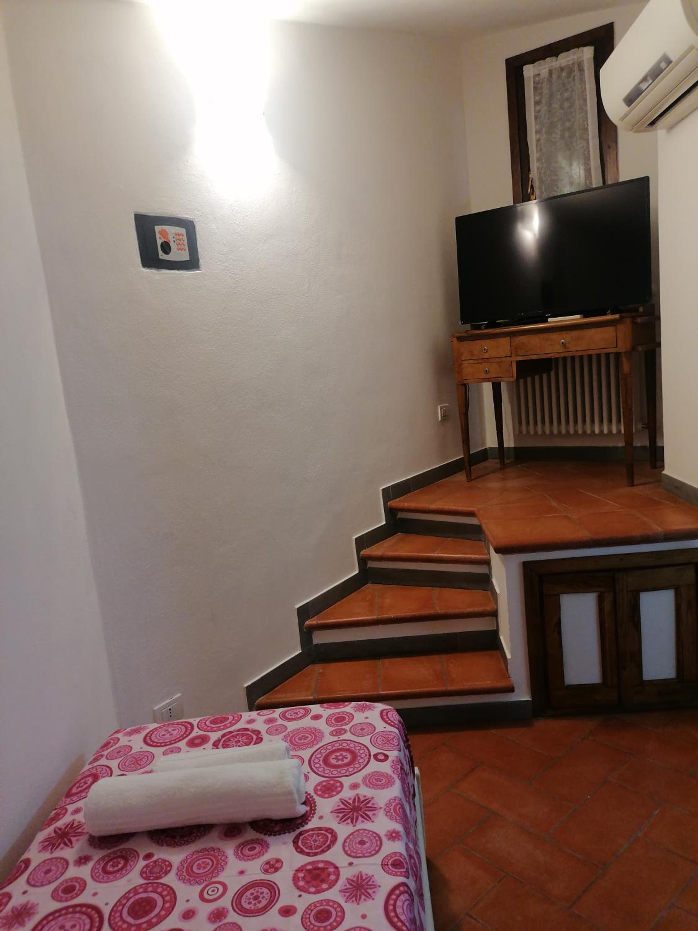 Apartment photo 3