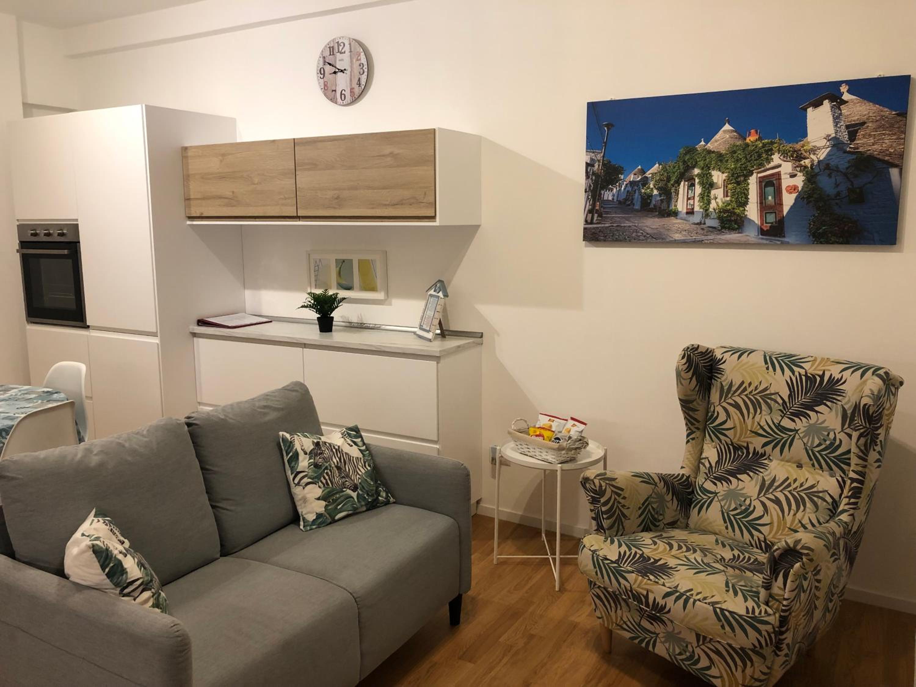 One-Bedroom Apartment