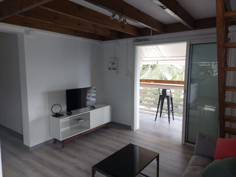 Three-Bedroom Apartment photo 1